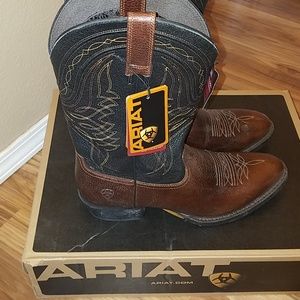 Ariat almond toe boots NEW